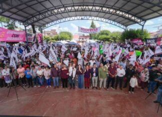 Gladyz Butanda moviliza ejército guinda en Zacapu en defensa de la 4T