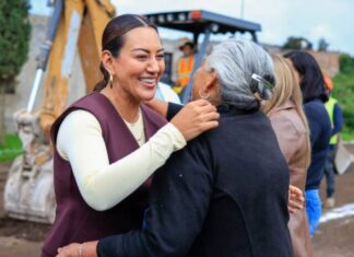 Mónica Valdez pone en marcha pavimentación en la comunidad La Eréndira, será una obra integral