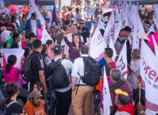 Construye Gladyz Butanda “ejército” de 40 mil defensores de la 4T
