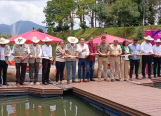 Inauguran nuevo atractivo turístico en Muelle San Pedrito, en Pátzcuaro, con lanchas de 50 pesos