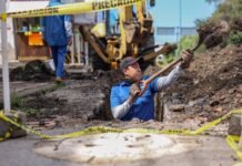 Ooapas realiza trabajos de desagüe para controlar escurrimiento y evitar filtraciones en vialidad