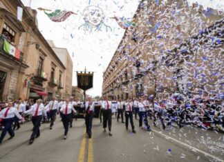 IDENTIDAD Y ORGULLO, DEMUESTRAN LAS Y LOS NICOLAITAS EN EL DESFILE DEL 16 DE SEPTIEMBRE
