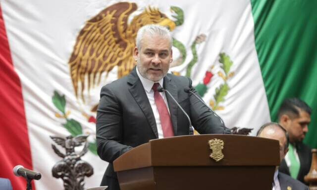 Rinde Bedolla su Quinto Informe ante el Congreso de Michoacán