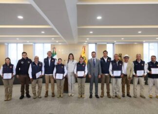 Gobierno de Morelia reconoce trayectoria y vocación de servicio de elementos de Protección Civil y Bomberos