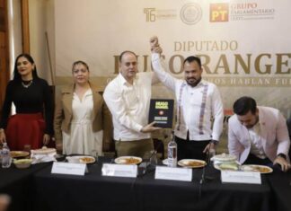 Hugo Rangel hace entrega de su Segundo Informe de Actividades Legislativas
