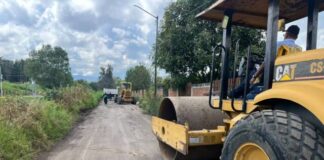 Gobierno de Morelia atiende camino junto a las canchas de Policía y Tránsito