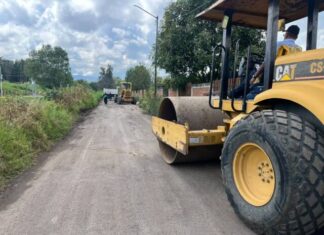 Gobierno de Morelia atiende camino junto a las canchas de Policía y Tránsito