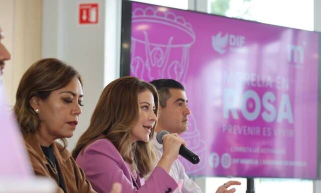 Arranca DIF Morelia campaña «Morelia en Rosa» para prevención de cáncer de mama