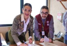 Mónica Valdez hace historia en Zacapu con la firma de escrituras para nueva unidad del IMSS y CECI