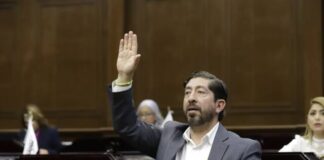 Diputado Abraham Espinoza Villa propone identificar con color y señalética los asientos preferentes en el transporte público de Michoacán