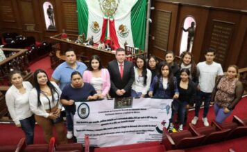 Vicente Gómez le cumple al sector magisterial del distrito XIX