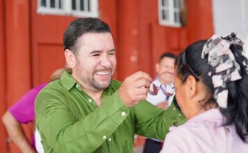 SE MANTIENE REYES GALINDO EN EL TERRITORIO, CONTINÚA CAMPAÑA DE LENTES GRATIS