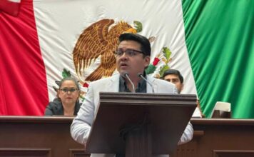 A propuesta de Toño Carreño, se aprueba reforma para atención integral de Lupus